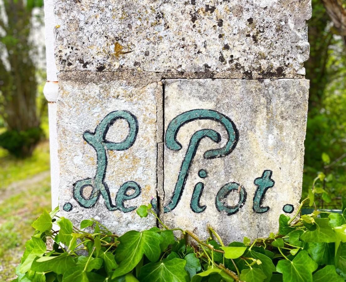 Bed and Breakfast Petit Chateau Le Piot Флёранс Экстерьер фото