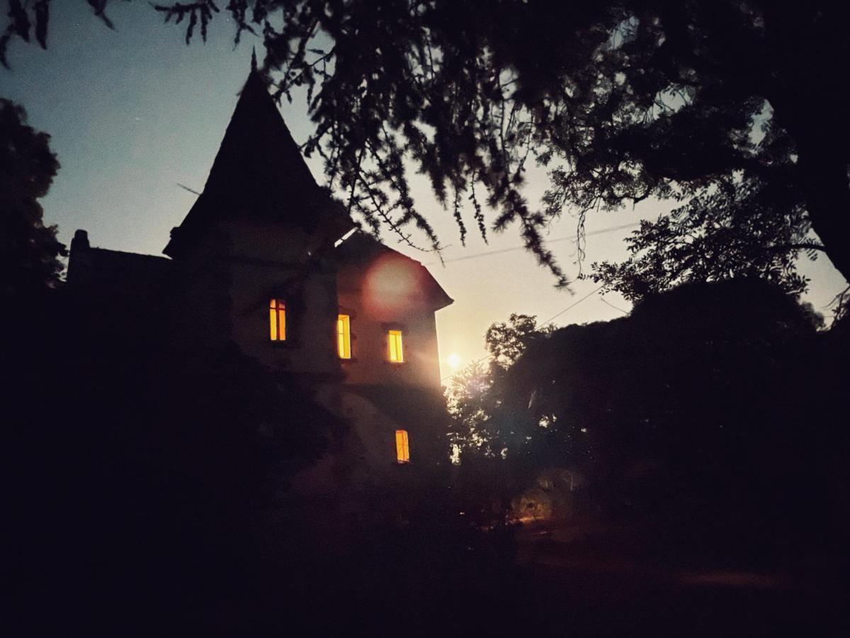 Bed and Breakfast Petit Chateau Le Piot Флёранс Экстерьер фото