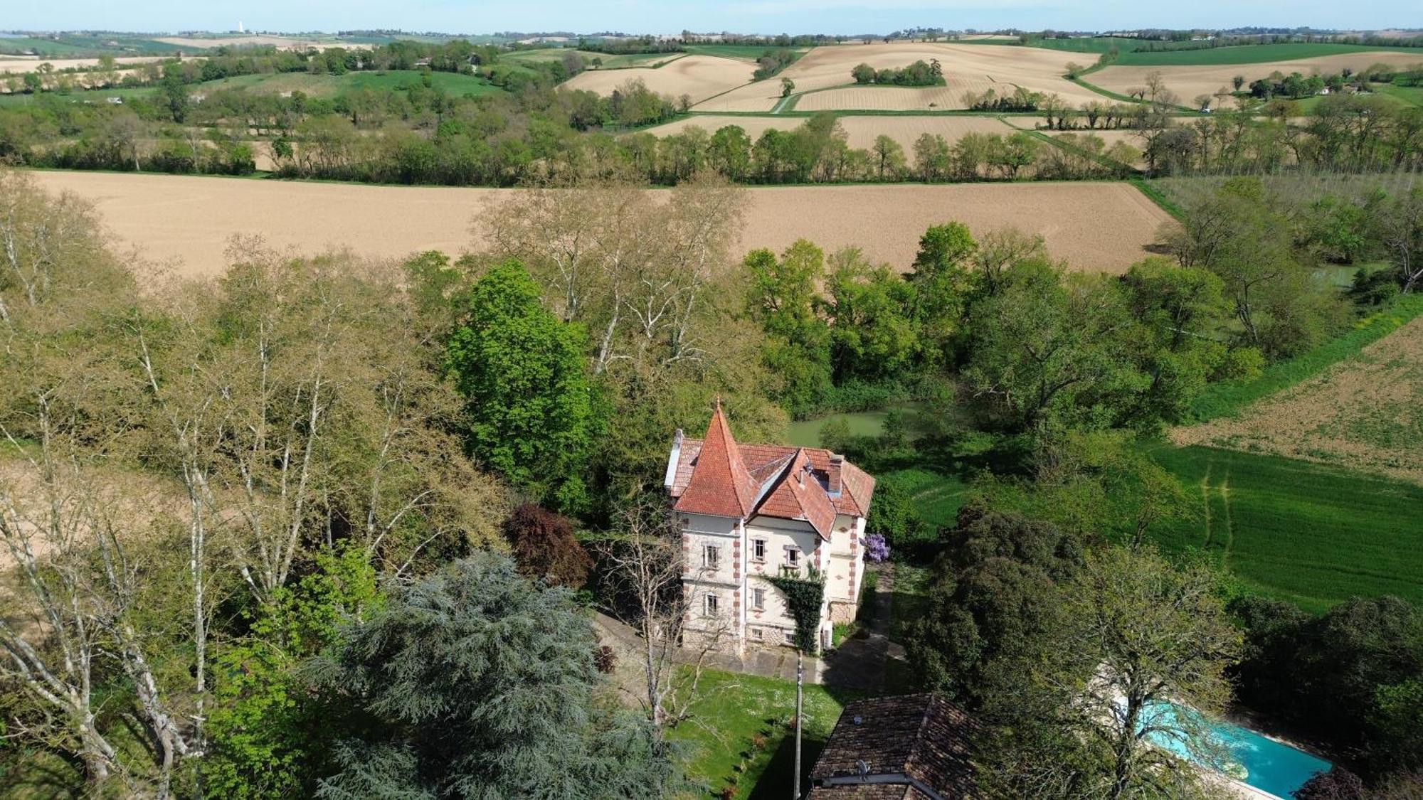 Bed and Breakfast Petit Chateau Le Piot Флёранс Экстерьер фото