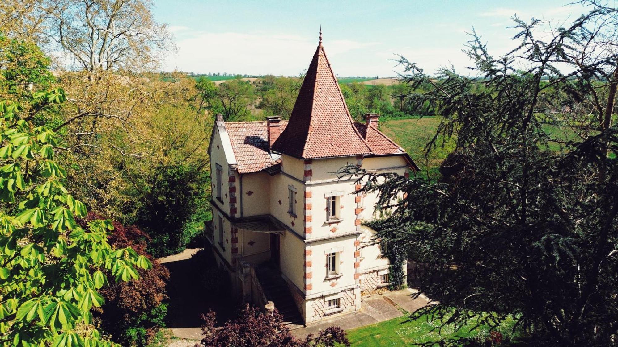 Petit Chateau Le Piot Флёранс Экстерьер фото