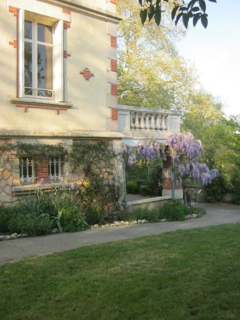 Bed and Breakfast Petit Chateau Le Piot Флёранс Экстерьер фото